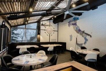 هتل Sandman Signature Lethbridge Lodge