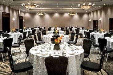 Sheraton Toronto Airport Hotel & Conference Centre