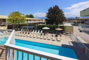 هتل Siesta Suites