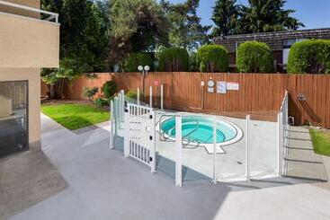 هتل Siesta Suites