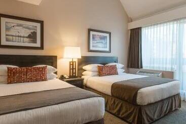 酒店 The Embassy Inn