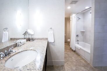 The Lord Nelson Hotel & Suites