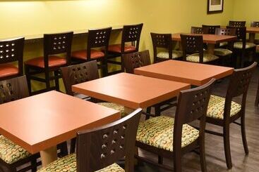 هتل The Pacific Inn