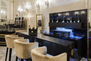 호텔 The Ritzcarlton, Montreal
