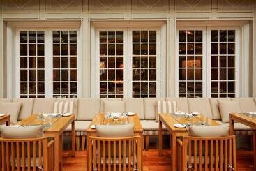 호텔 The Ritzcarlton, Montreal