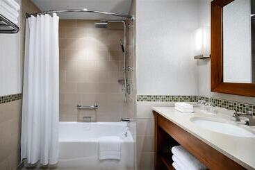 هتل The Westin Bayshore, Vancouver