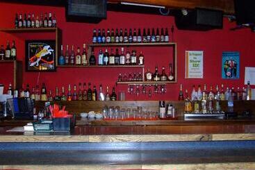 The Yukon Inn - Whitehorse