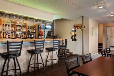 هتل Travelodge By Wyndham Kenora