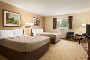 هتل Travelodge By Wyndham Kenora