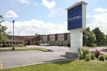 هتل Travelodge By Wyndham Ottawa East