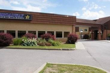هتل Travelodge By Wyndham Ottawa East