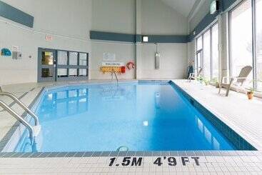 هتل Travelodge By Wyndham Ottawa East