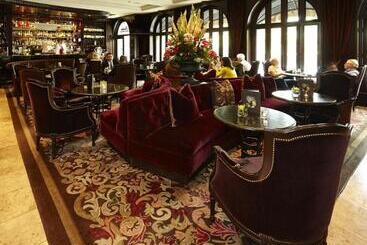 Wedgewood Hotel & Spa   Relais & Chateaux