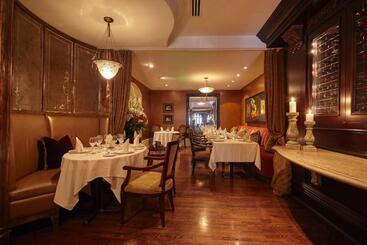Wedgewood Hotel & Spa   Relais & Chateaux