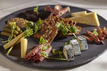 Wedgewood Hotel & Spa   Relais & Chateaux