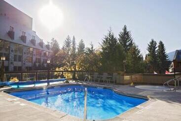 酒店 Whistler Village Inn & Suites