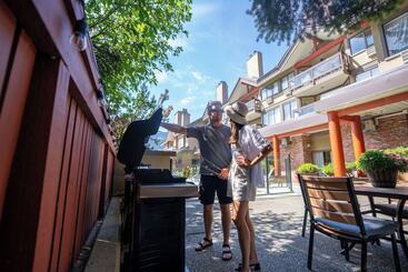 酒店 Whistler Village Inn & Suites