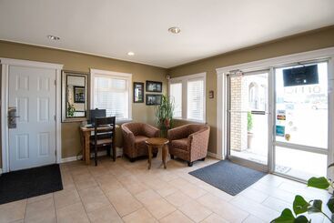 مُتل Canadas Best Value Inn Prince George