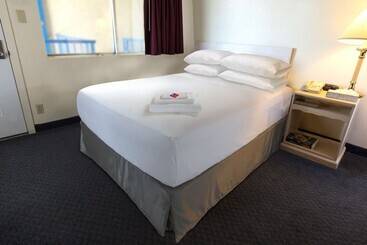 مُتل Canadas Best Value Inn Prince George