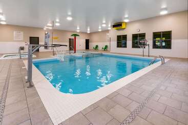 مُتل Super 8 By Wyndham Winnipeg East Mb