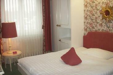 Posthotel Holiday Villa Arosa