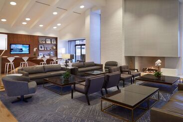 استراحتگاه Hilton Mississauga/meadowvale