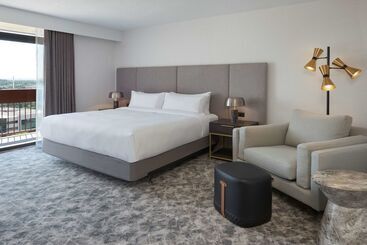 استراحتگاه Hilton Mississauga/meadowvale