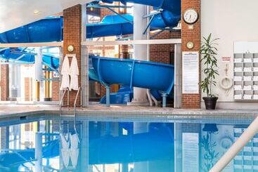 استراحتگاه Hilton Mississauga/meadowvale