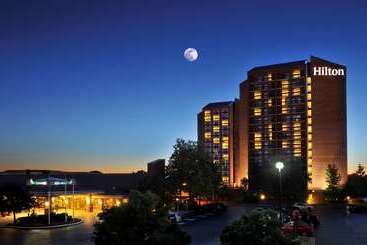 استراحتگاه Hilton Mississauga/meadowvale