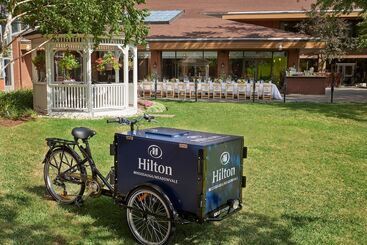 استراحتگاه Hilton Mississauga/meadowvale