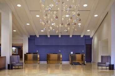 استراحتگاه Hilton Mississauga/meadowvale