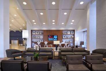 استراحتگاه Hilton Mississauga/meadowvale