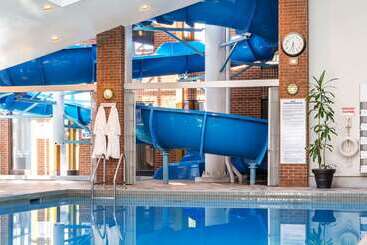 استراحتگاه Hilton Mississauga/meadowvale