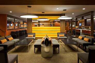 استراحتگاه Hilton Mississauga/meadowvale