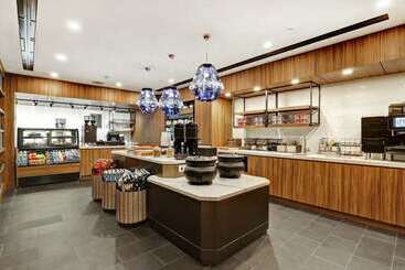 استراحتگاه Hilton Mississauga/meadowvale