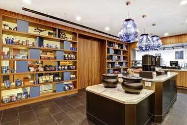 استراحتگاه Hilton Mississauga/meadowvale