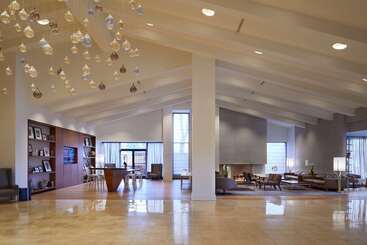 استراحتگاه Hilton Mississauga/meadowvale