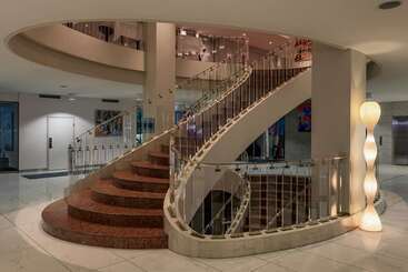 Hilton Geneva Hotel And Conference Centre