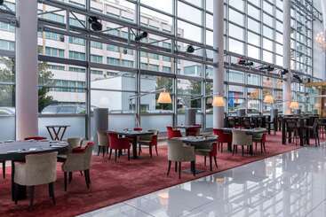 Hilton Geneva Hotel And Conference Centre