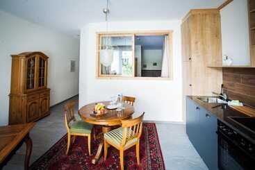 Hotel Carltoneurope Vintage Adults