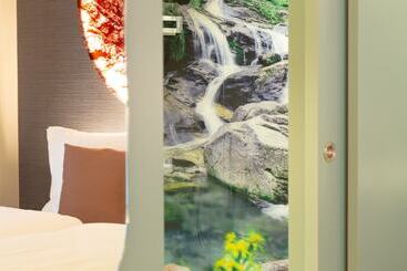 בית מלון כפרי Cascada Boutique