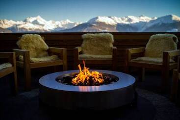 هتل Crans Ambassador
