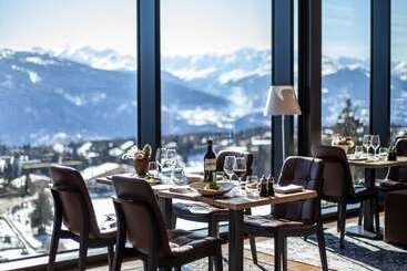 هتل Crans Ambassador