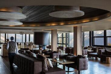 هتل Crans Ambassador