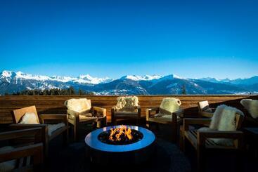هتل Crans Ambassador