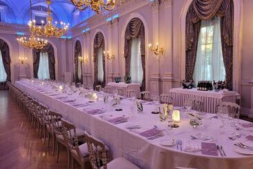 Grand Hotel Du Lac   Relais & Châteaux