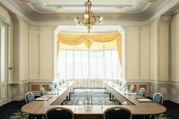 Grand Hotel Suisse Majestic, Autograph Collection