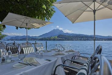 酒店 Hermitage Lake Lucerne   Beach Club & Lifestyle