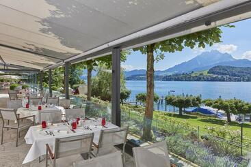 酒店 Hermitage Lake Lucerne   Beach Club & Lifestyle