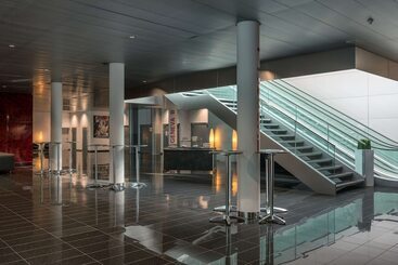 Hilton Geneva Hotel And Conference Centre